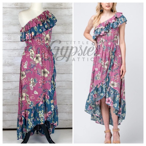 entro Dresses & Skirts - Entro Frolic in the Flowers Midi Dress